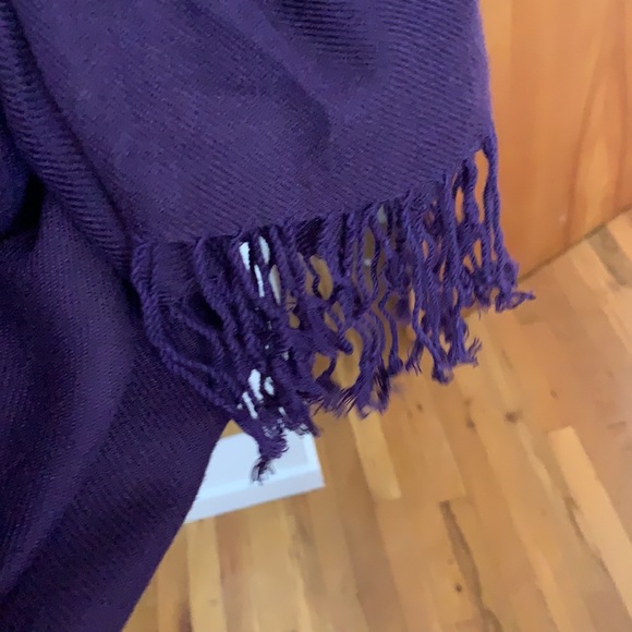 Purple Pashmina - Picture 4 of 4